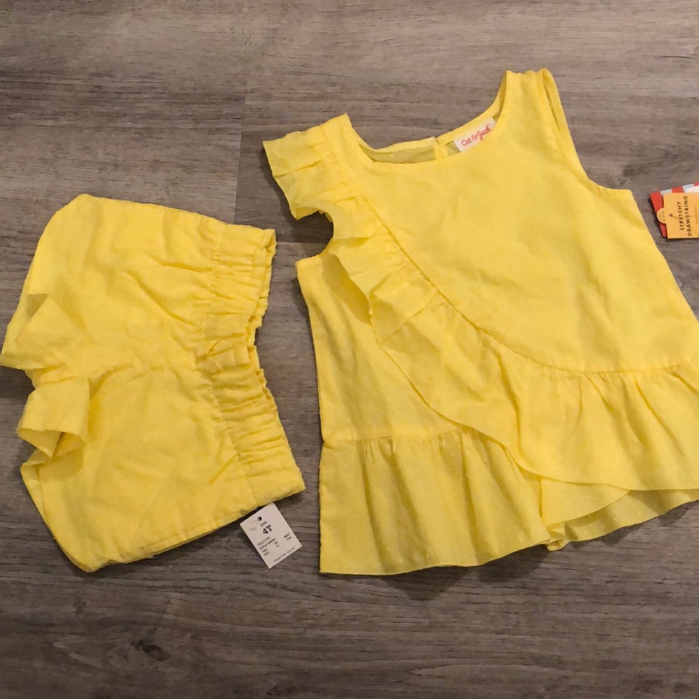 Yellow 2 piece ruffle top and shorts summer outfit NWT